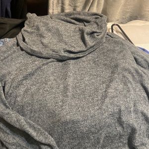 New sweater never been worn